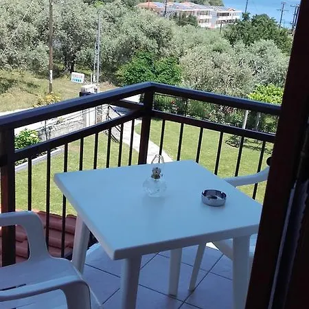 Yanna Apartment Kinira