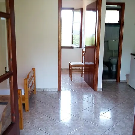 Apartment Yanna *