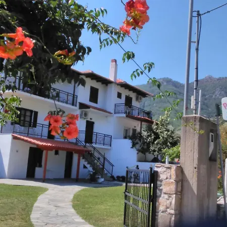 Yanna Appartement Koinira
